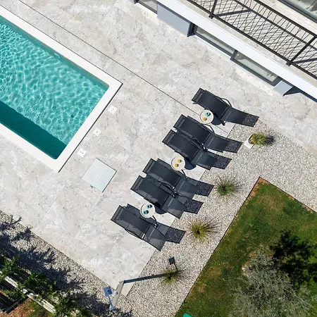 Adistria Villa